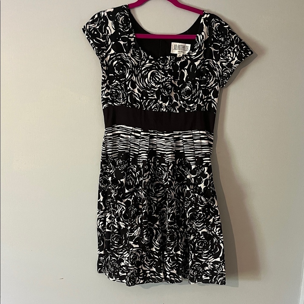 Julian Taylor short fit n flare printed dress